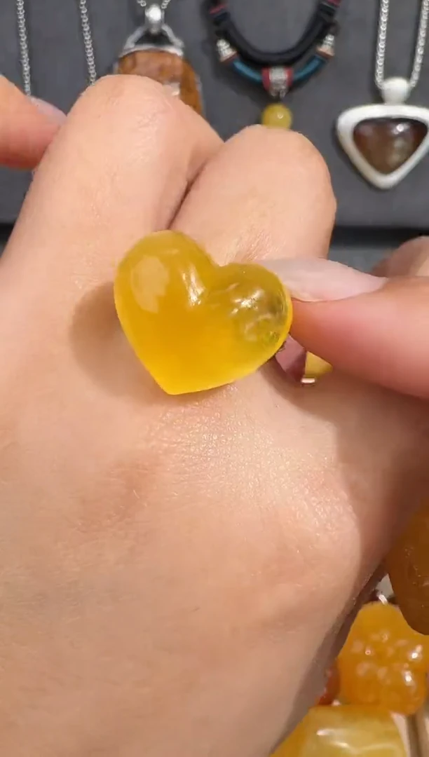 裸石琥珀未镶嵌琥珀