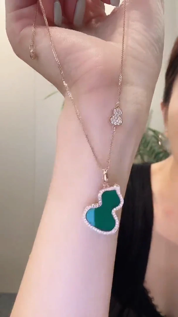 玛瑙/玉髓吊坠(不含链)18K金镶嵌18K金钻石葫芦吊坠