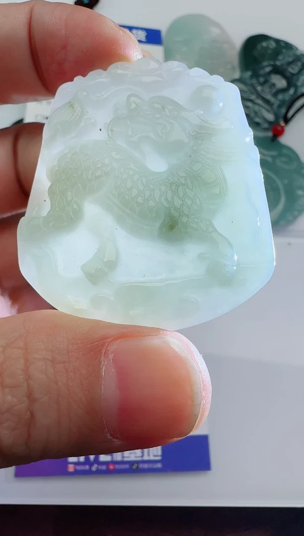 【闪购商品】翡翠吊坠(不含链)未镶嵌1111111111