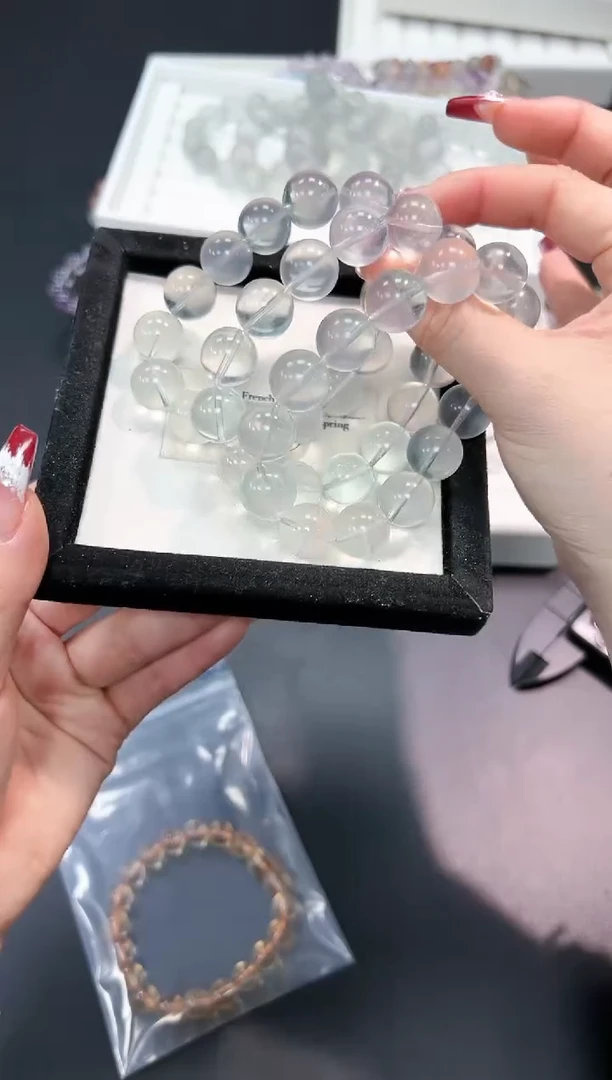 【闪购商品】萤石手串未镶嵌82b多样性发其一/1条默认微瑕