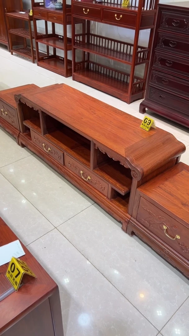 紫檀木类成套家具早**见缅花大果紫檀电视柜