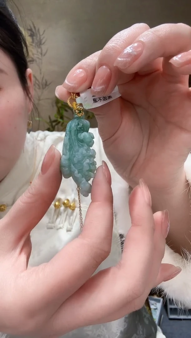 【闪购商品】翡翠颈饰未镶嵌吊坠