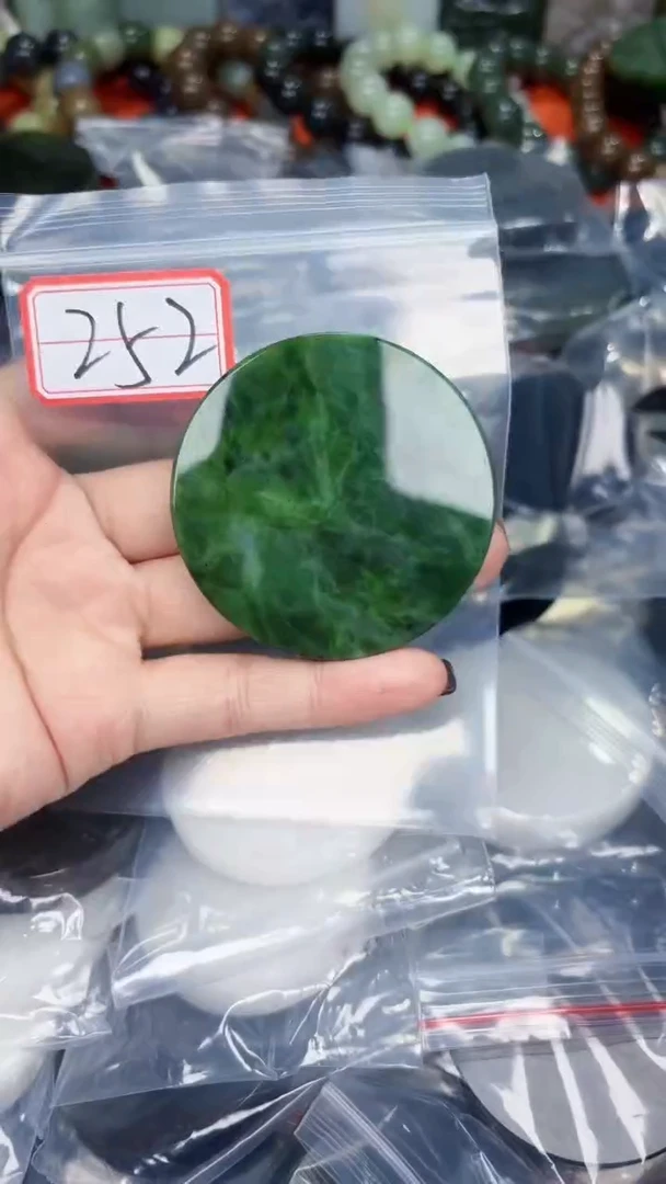 颈饰未镶嵌和田玉和田玉