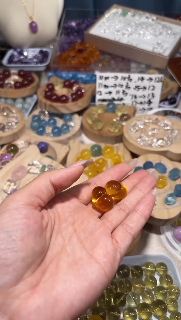 未镶嵌手串水晶诺*金珀屁桃两个拍6件