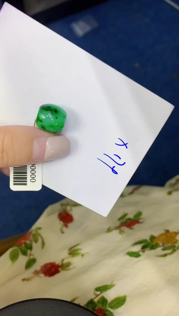 颈饰未镶嵌翡翠缅甸天然翡翠A货