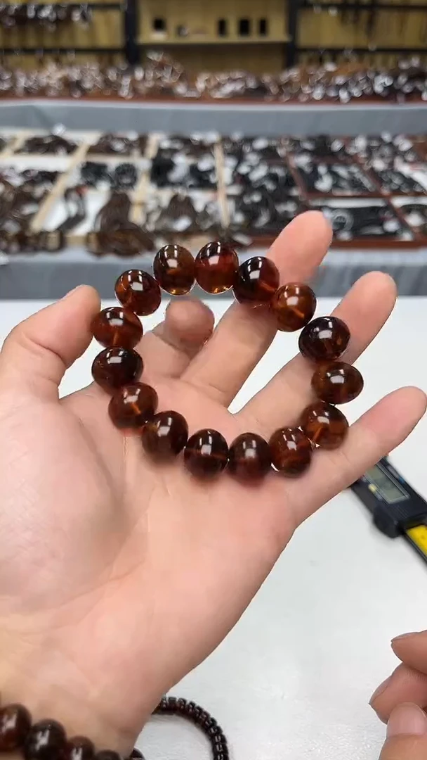 裸石琥珀未镶嵌龙**防抚顺琥珀16+血珀多样性发其一