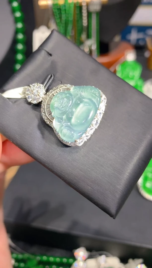 颈饰未镶嵌翡翠5一季