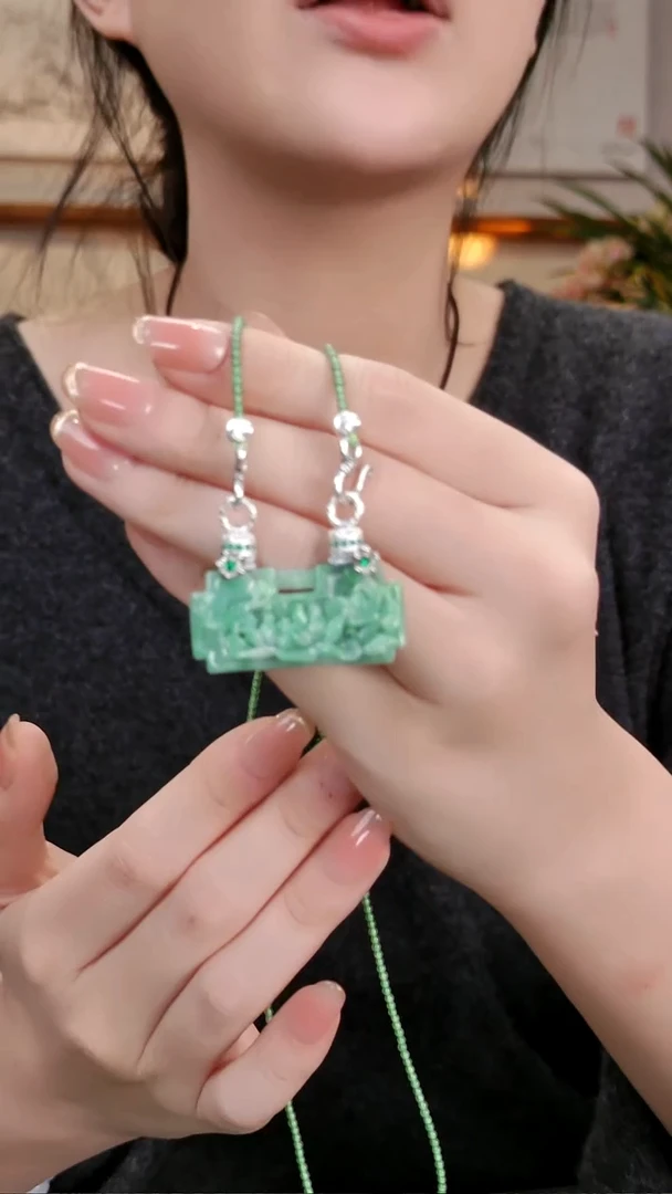 颈饰未镶嵌翡翠国风