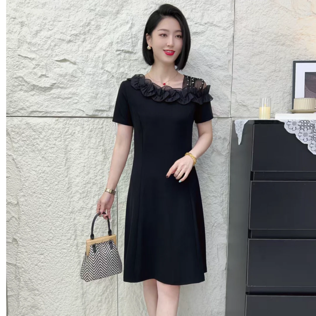2025夏季新款减龄洋气显瘦遮肉短袖拼接气质连衣裙