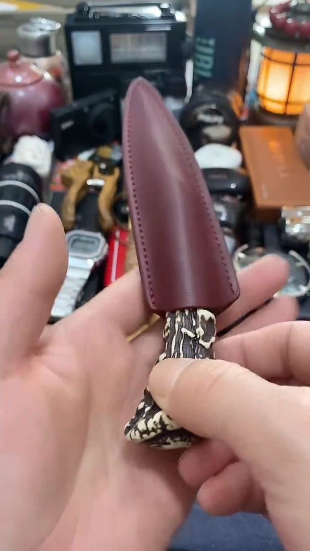 瓷片闪购商品  如图所示