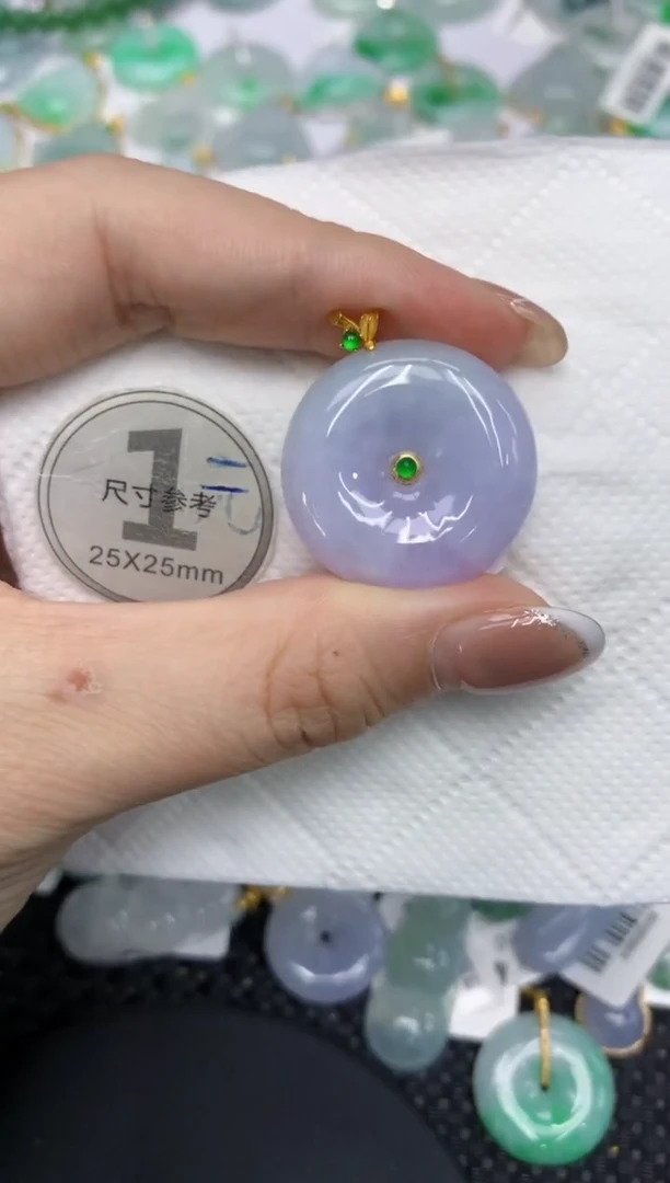 颈饰18K金镶嵌翡翠111111111