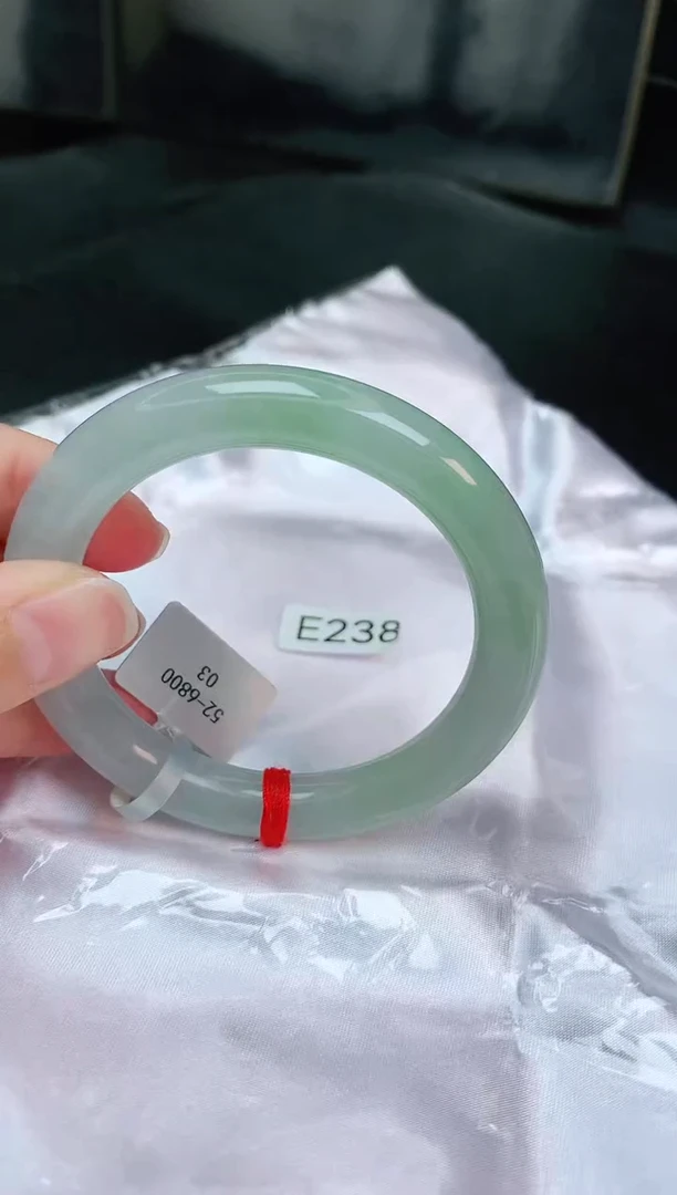 【闪购商品】翡翠手镯未镶嵌缅甸天然A货翡翠手镯