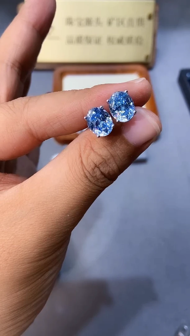 海蓝宝石耳坠银S925镶嵌....