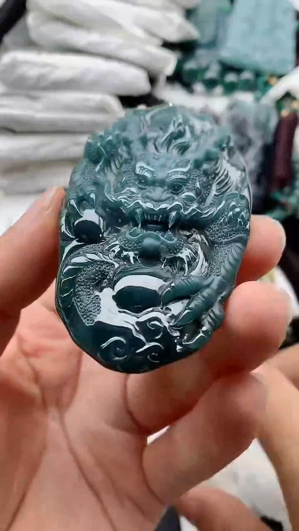 翡翠未镶嵌颈饰88888888888
