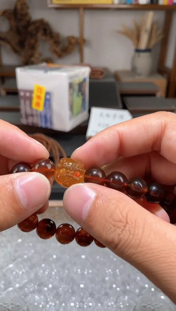 琥珀颈饰未镶嵌棕红手串10+