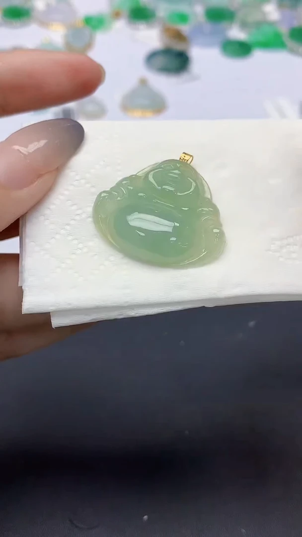 翡翠18K金镶嵌颈饰天然缅甸a货翡翠