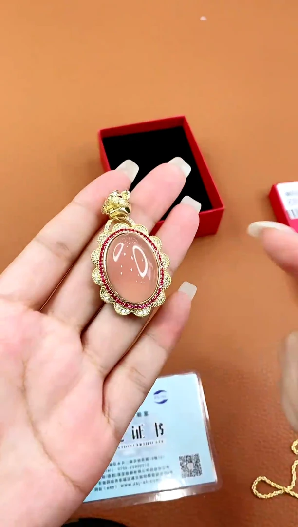 合金颈饰玛瑙/玉髓天然精美吊坠多样性发