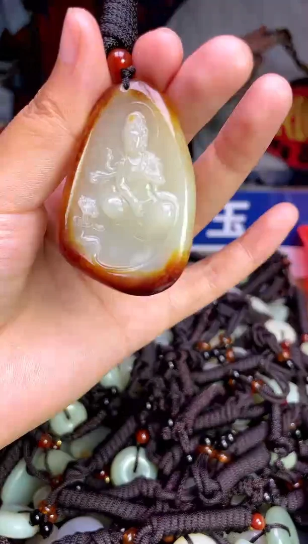 未镶嵌和田玉挂件1