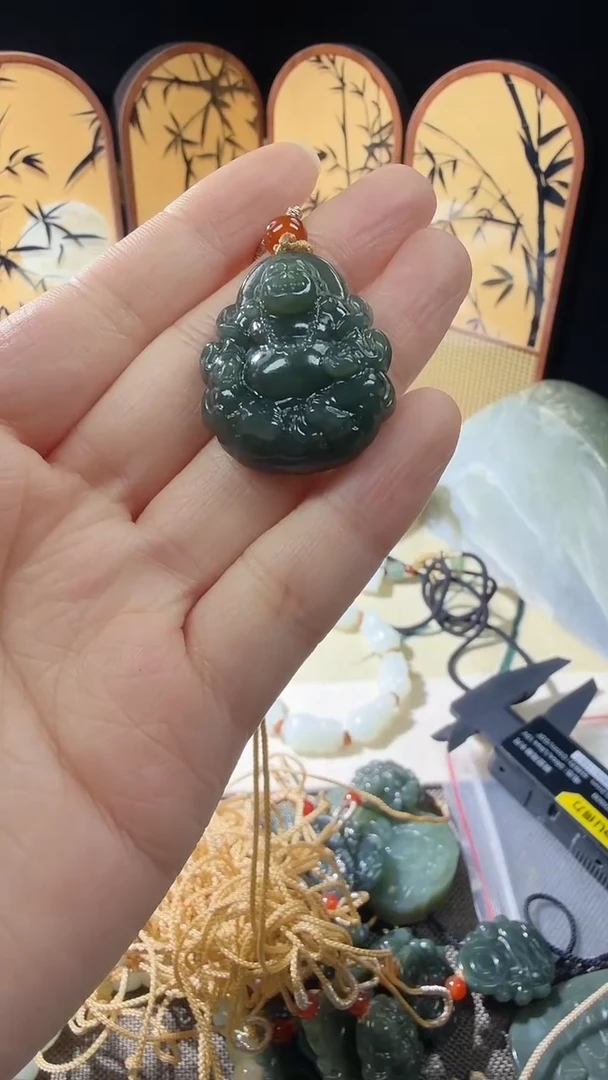 吊坠(不含链)未镶嵌和田玉和田玉且末料佛公
