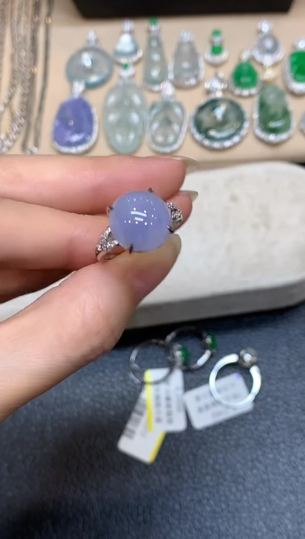 18K金镶嵌戒指翡翠蛋面【无服务费