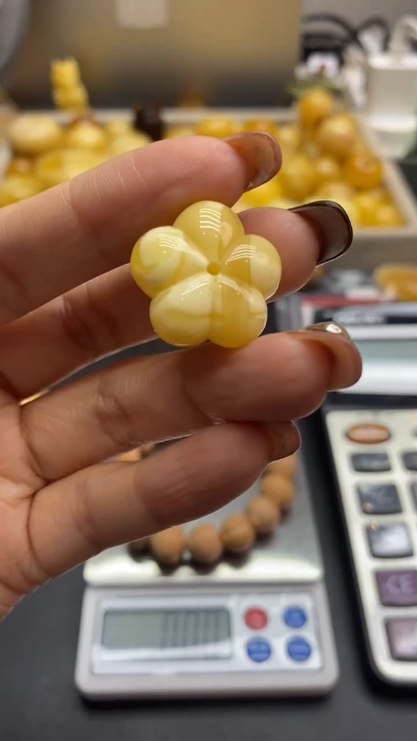 琥珀未镶嵌珠宝奇石1795