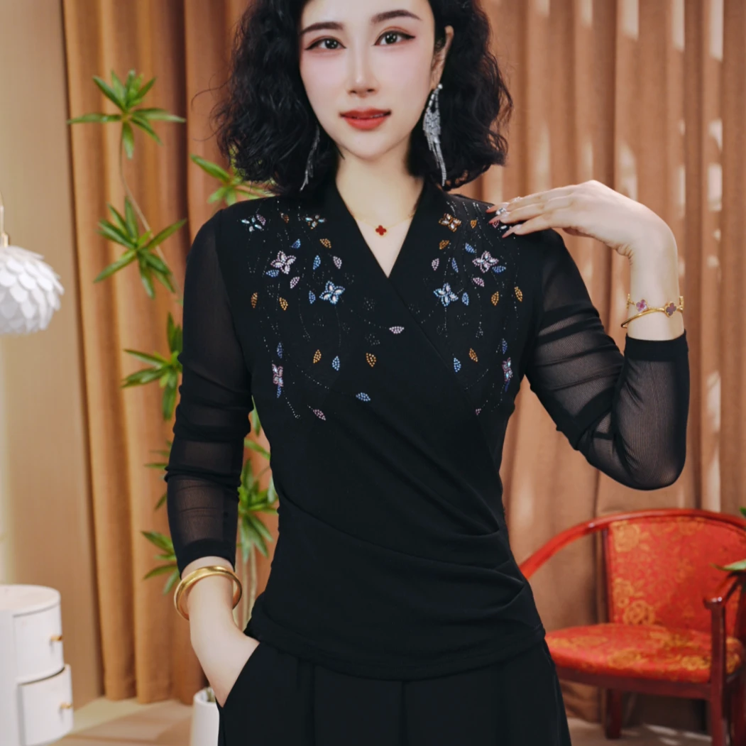 秋季新款烫钻时尚洋气百搭气质长袖小衫网纱显瘦女士V领打底衫