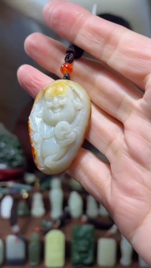 颈饰未镶嵌和田玉·