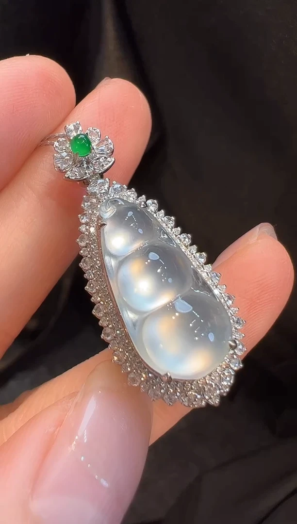 吊坠(不含链)18K金镶嵌翡翠L6吊坠