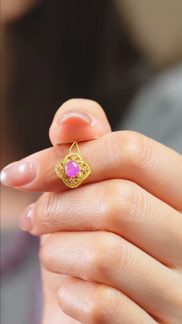 苏纪石（舒俱来）18K金镶嵌吊坠(不含链)77