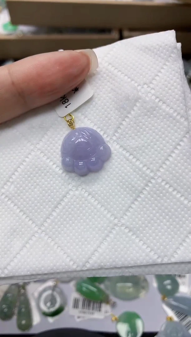 颈饰18K金镶嵌翡翠1111111111