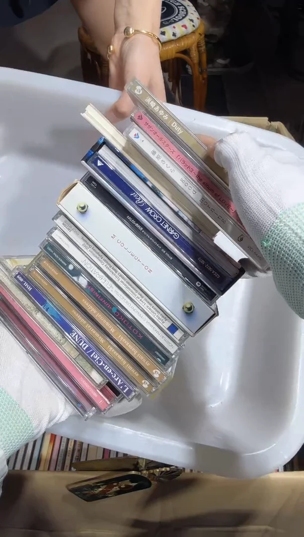 8新方*安 982   中古商品，瑕疵品，不保好坏。