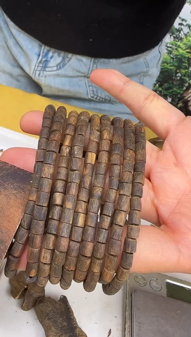 沉香沉香碎屑桶卡T4/5沉水白奇沉香不规整宠粉多样性发一