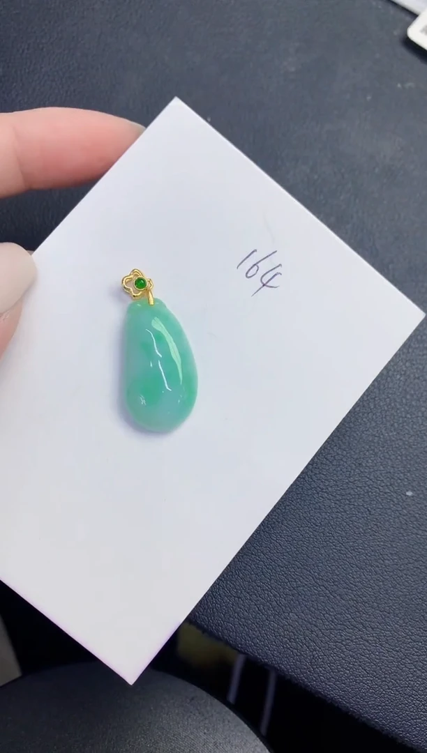 颈饰未镶嵌翡翠缅甸天然翡翠A货