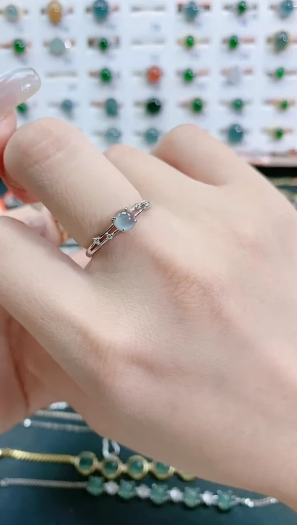 翡翠戒指银S925镶嵌天然翡翠