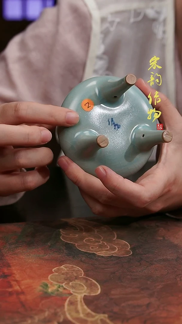 摆件西**a微瑕清凉寺原矿釉高足充耳炉