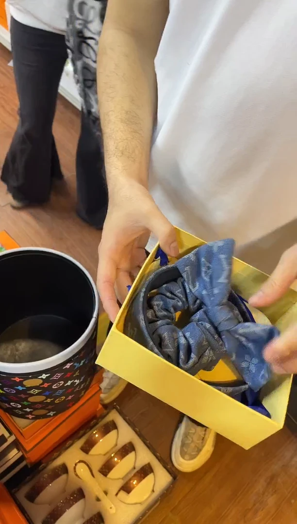 杯鸿辉家品牌瓷器，京东包邮！