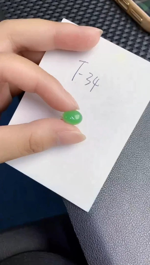 翡翠未镶嵌颈饰000000000
