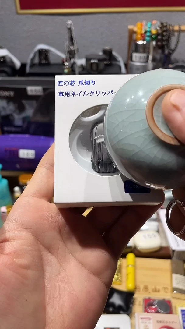 瓷片闪购商品 如图所示