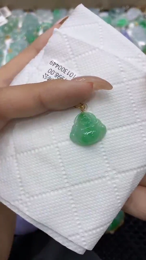 颈饰18K金镶嵌翡翠111111111111