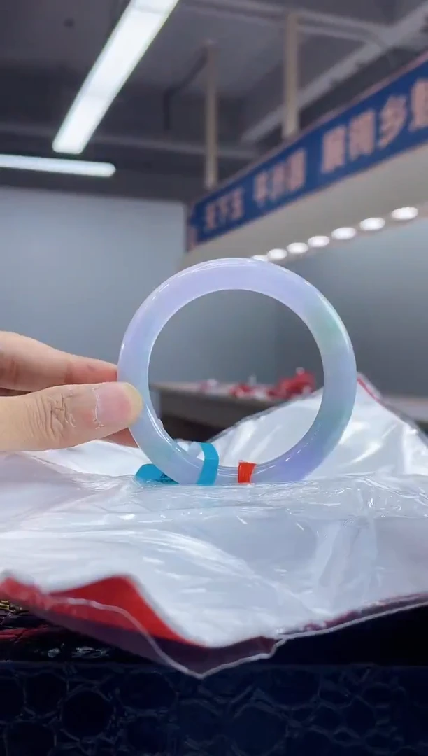 未镶嵌手镯翡翠手镯1