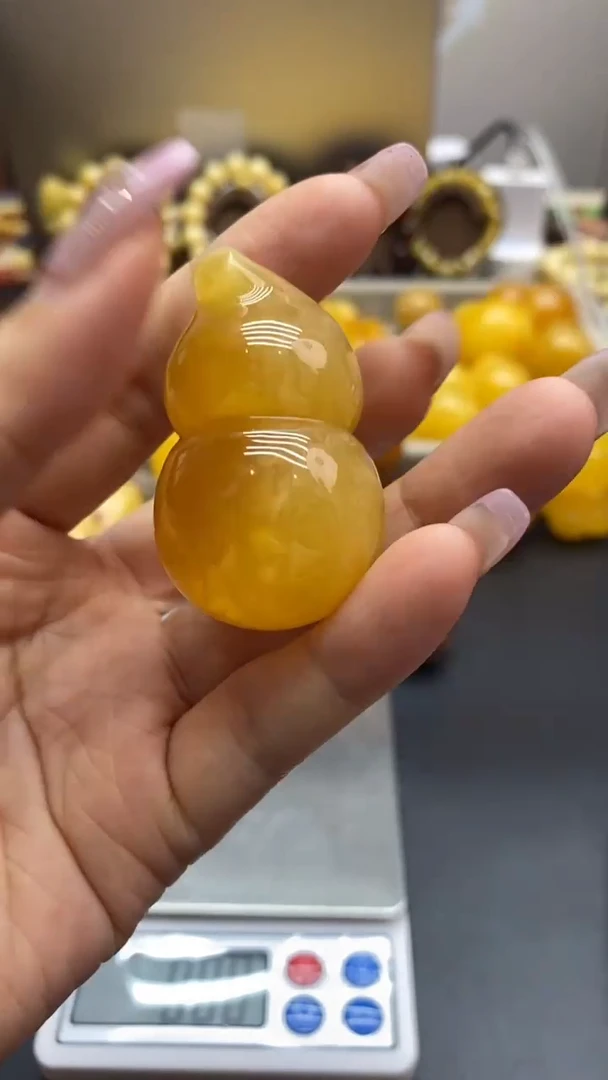 琥珀未镶嵌珠宝奇石268