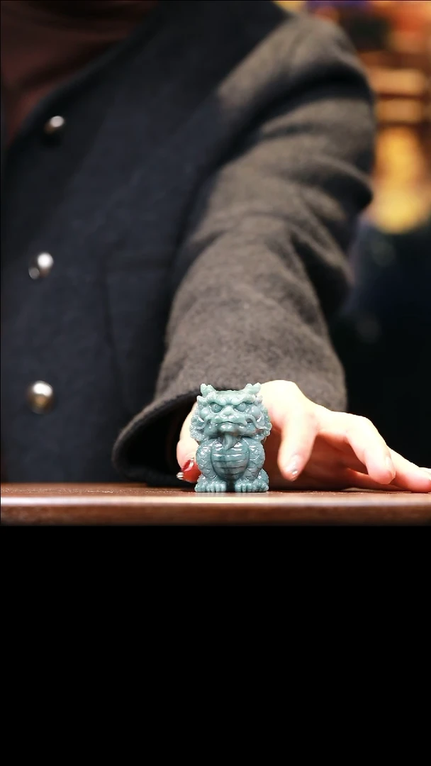 【闪购商品】翡翠摆件未镶嵌翡翠小龙