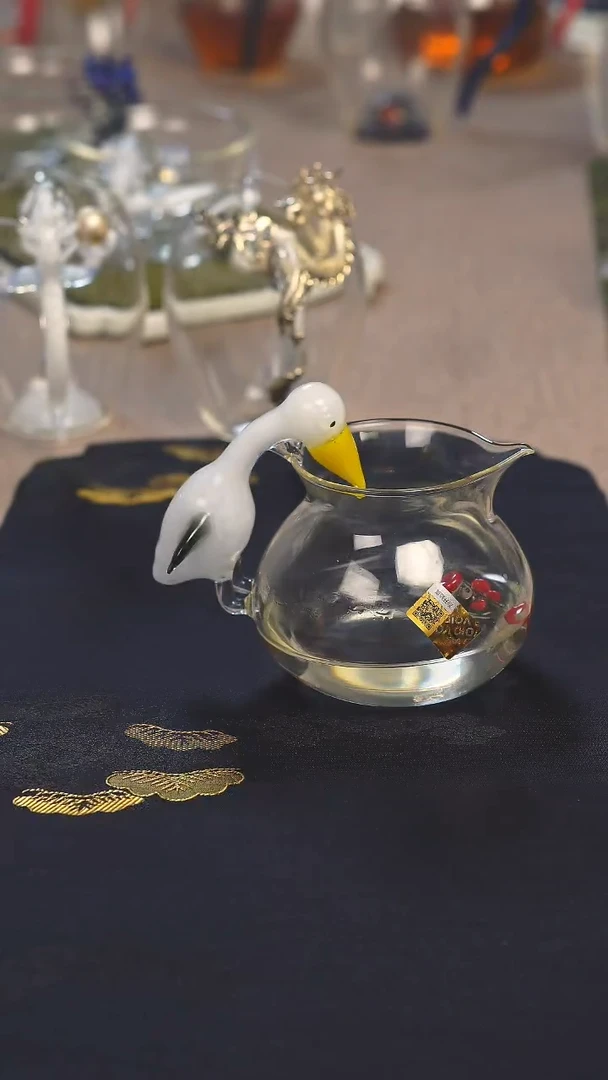 晶焱鹈鹕公道杯金标