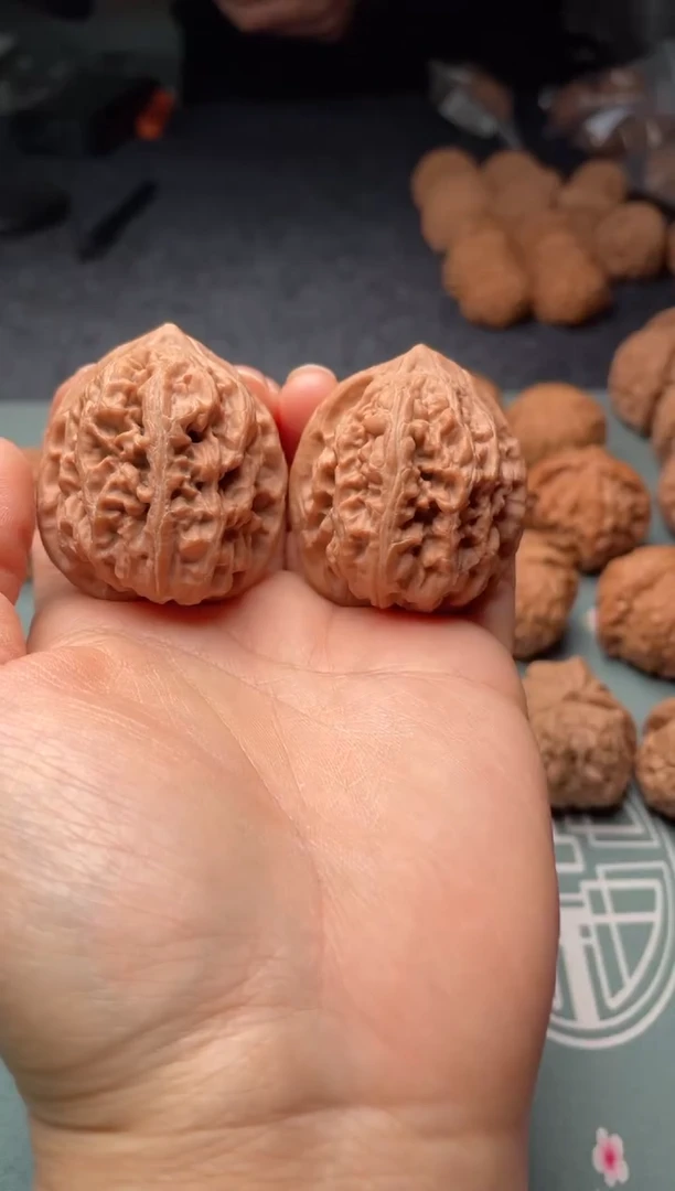 把件文玩核桃w148  凤凰台 38尺