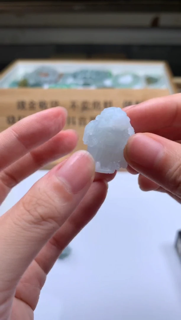 未镶嵌定制翡翠种***?上车