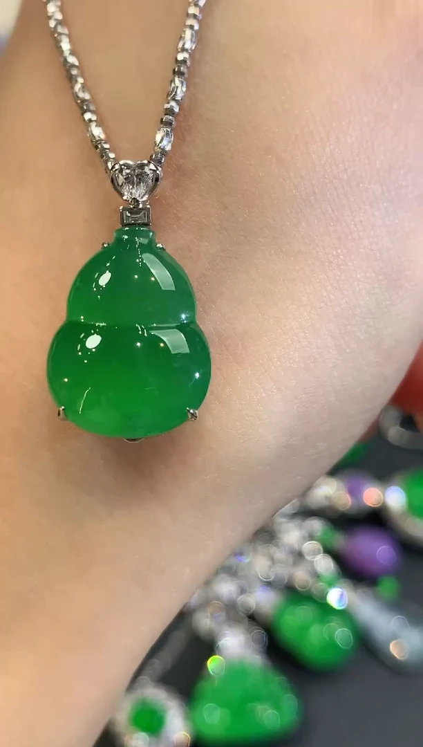 吊坠(不含链)18K金镶嵌翡翠a98