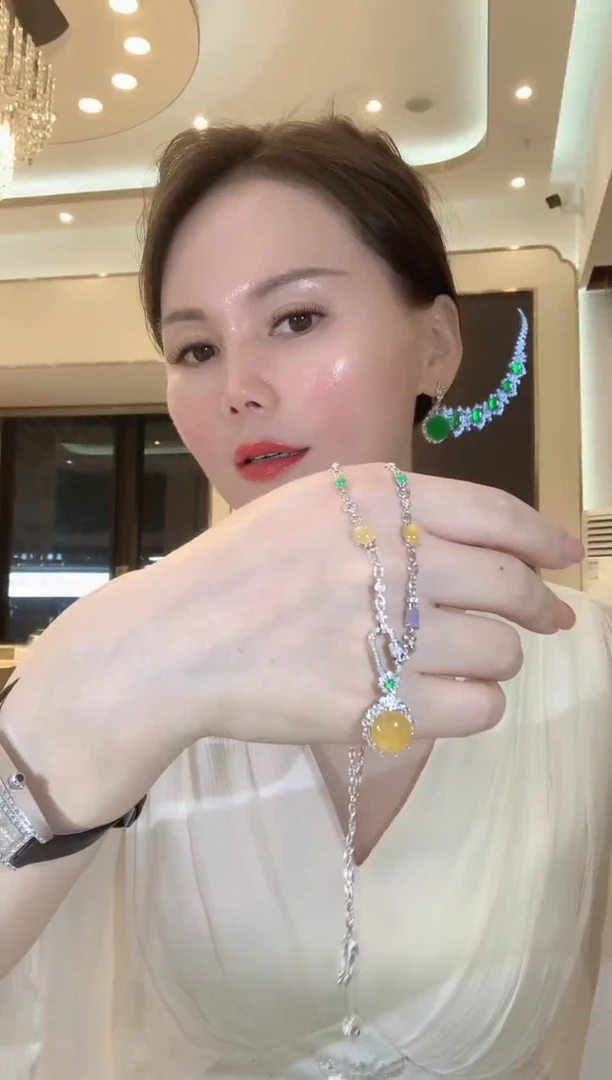 套链18K金镶嵌翡翠C87