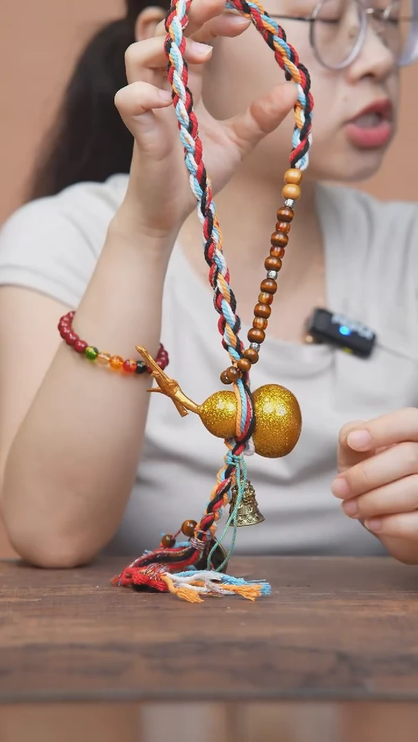 656号-----藏绳小葫芦挂件