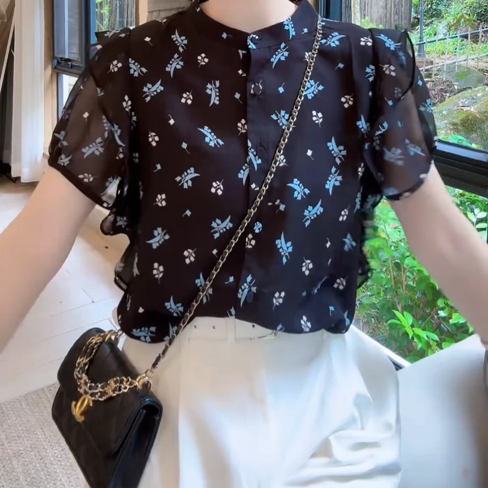 新款减龄休闲圆领格纹短袖衬衫女