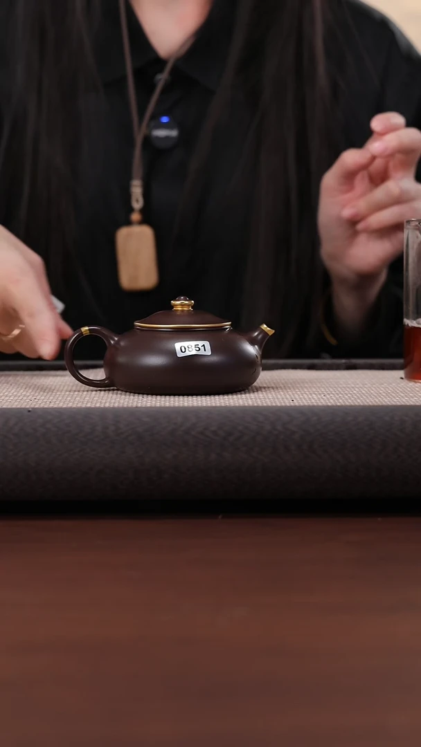 【闪购商品】紫砂茶壶851 紫茄泥 描金寒江 150cc